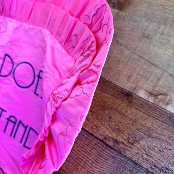 NWT Madeleine Simon Studio My Art Doesn't Understand You, Either Pink Cloud - Picture 5 of 6